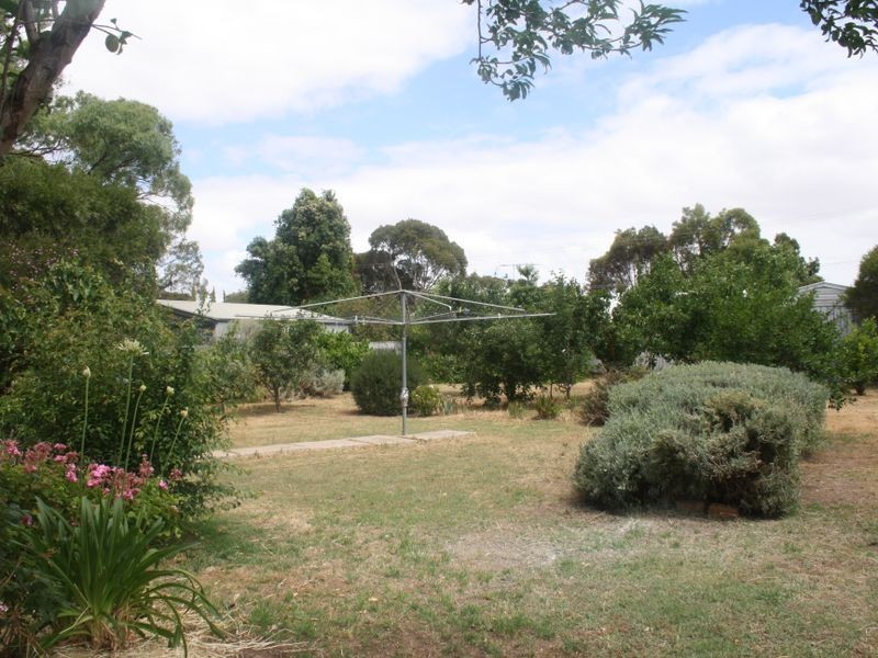 16 Stephens Avenue, Strathalbyn SA 5255