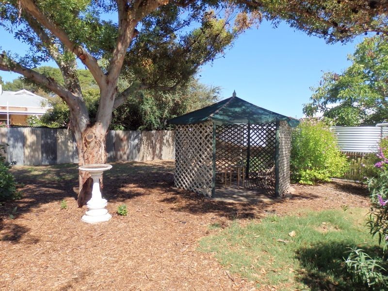 8 Lang Street, Milang SA 5256