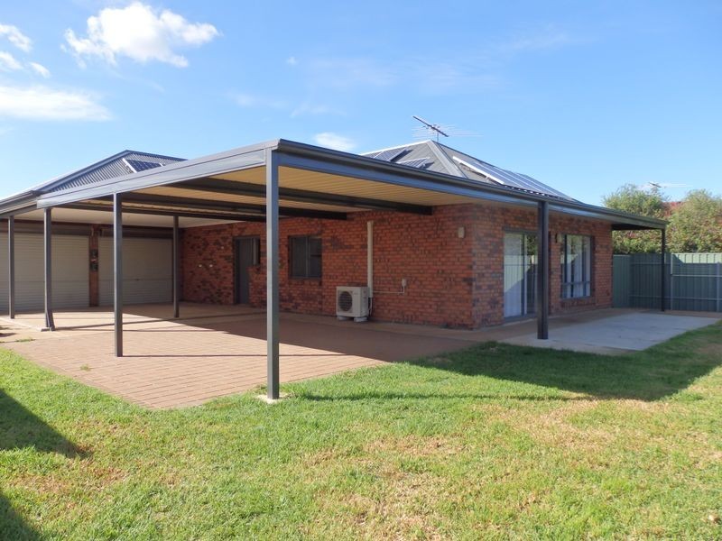 12 Strathoak Crescent, Strathalbyn SA 5255