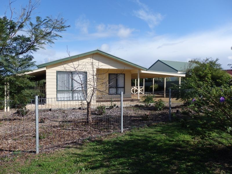 8 Watson Street, Milang SA 5256