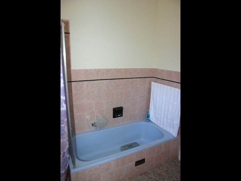 4 Langhorne Creek Road, Strathalbyn SA 5255