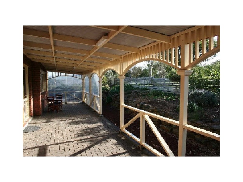 30 GOLLAN AVENUE, Strathalbyn SA 5255