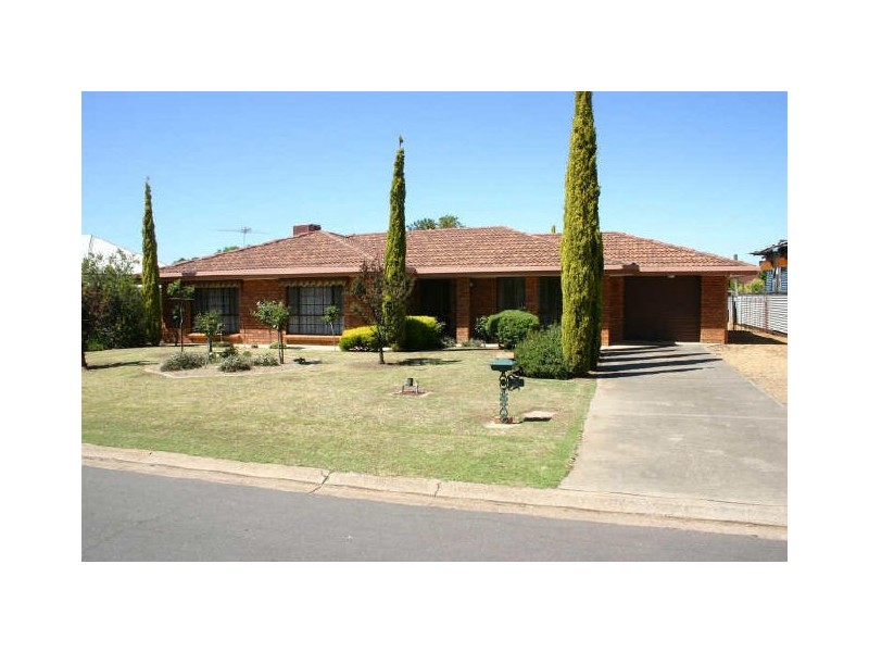 26 STEPHENS AVENUE, Strathalbyn SA 5255