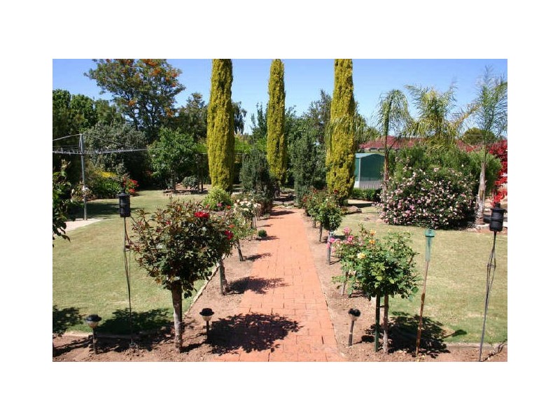 26 STEPHENS AVENUE, Strathalbyn SA 5255