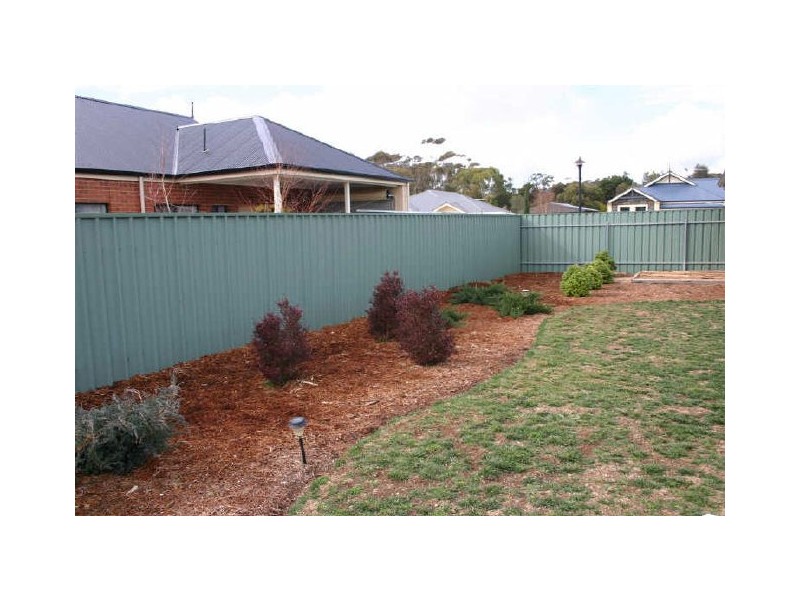 26 Strathmont Drive, Strathalbyn SA 5255