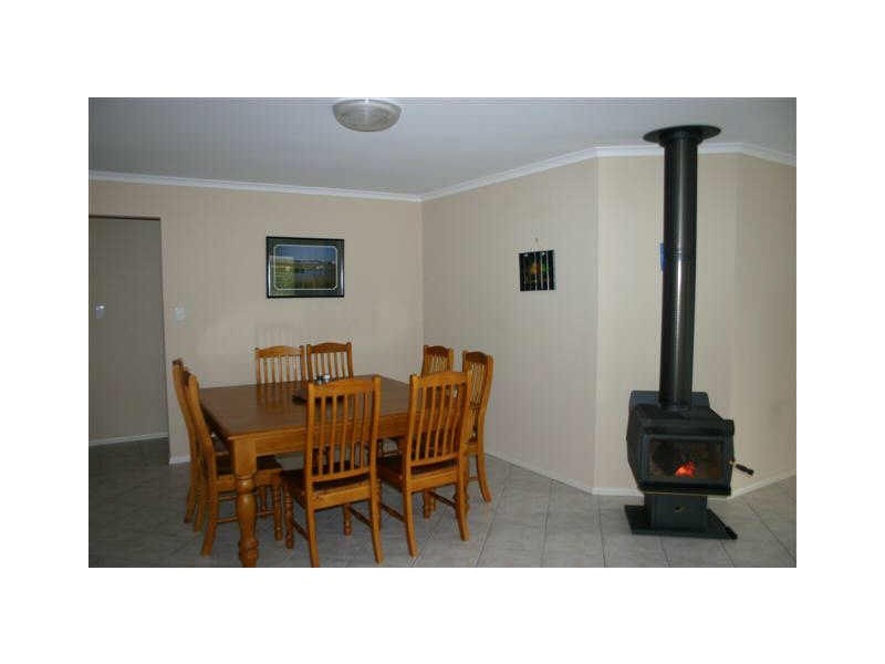 4 STIRLING ROAD, Strathalbyn SA 5255