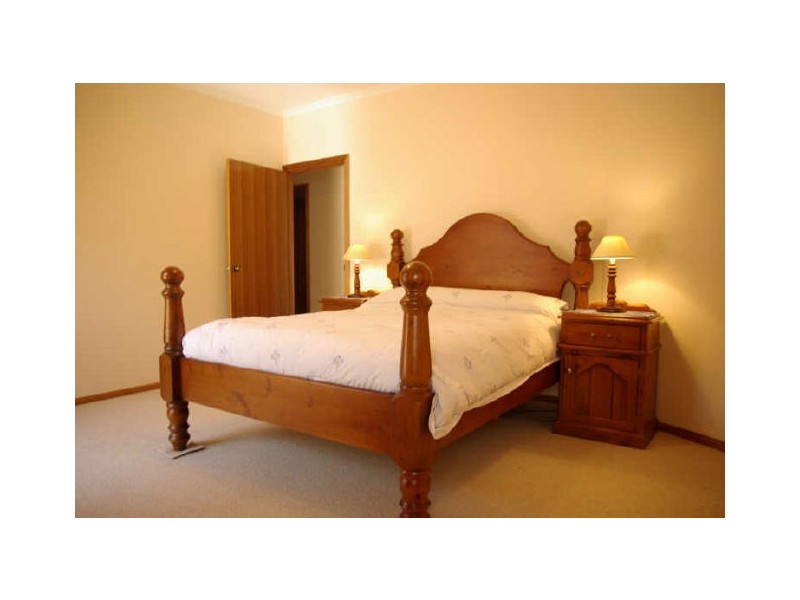 6 Blue Court, Strathalbyn SA 5255