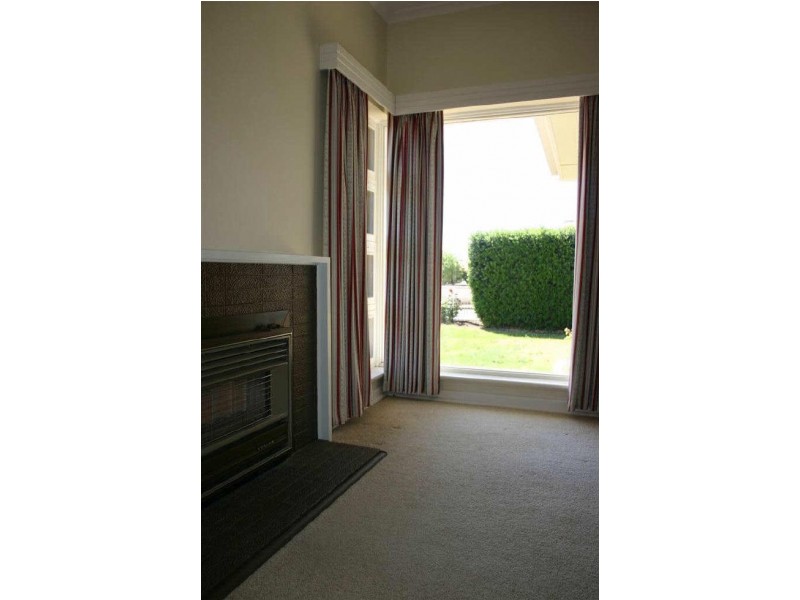 30 MURRAY STREET, Strathalbyn SA 5255