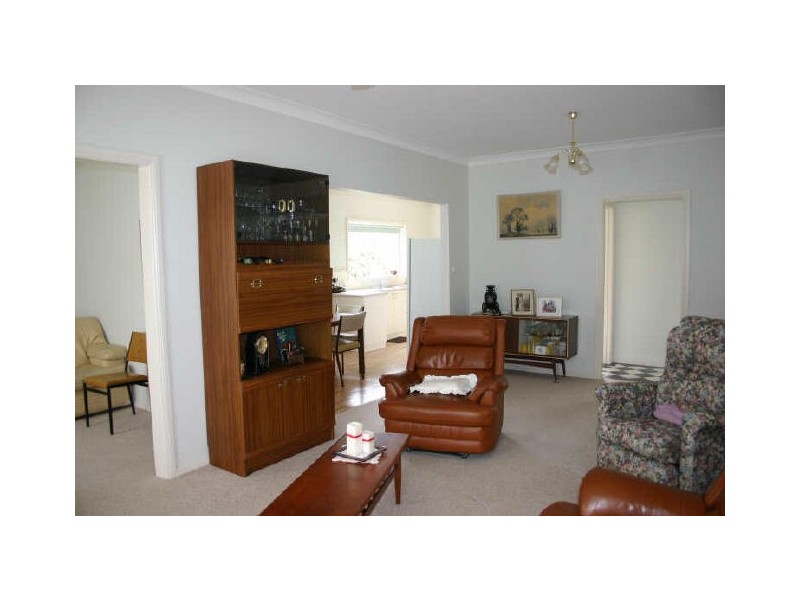 10 STIRLING ROAD, Strathalbyn SA 5255