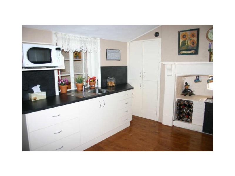 35 EAST TERRACE, Strathalbyn SA 5255