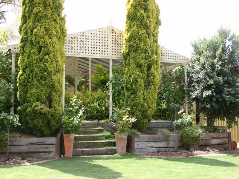 64 Marchant Road, Strathalbyn SA 5255