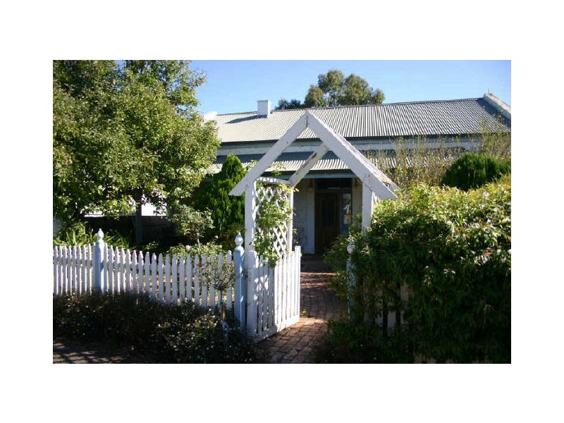 3 MELVILLE LANE, Strathalbyn SA 5255