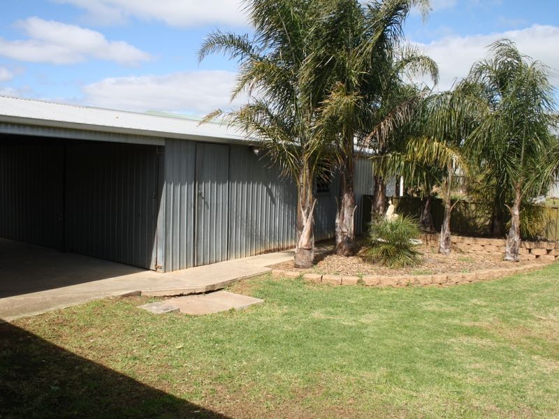 8 Fairfield Drive, Strathalbyn SA 5255