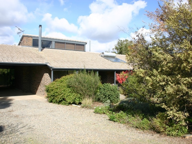 35 Marchant Road, Strathalbyn SA 5255