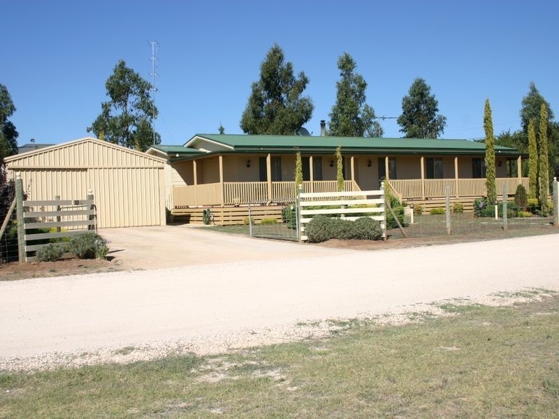 52 Sandergrove Road, Strathalbyn SA 5255