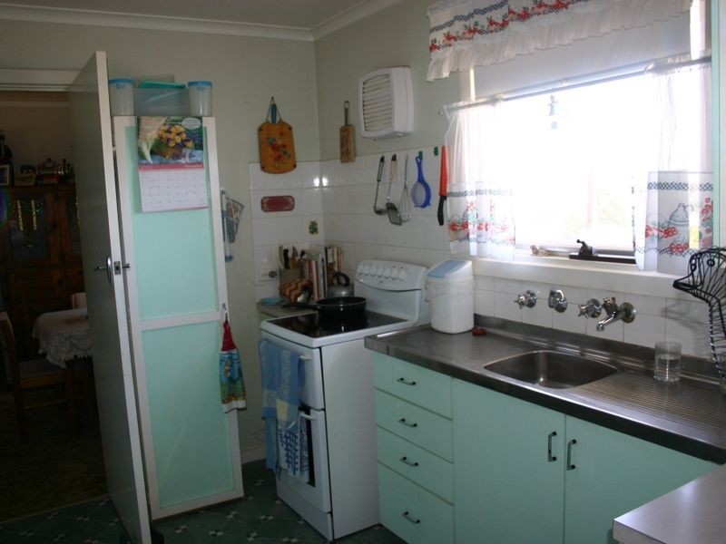 1 Richardson Avenue, Strathalbyn SA 5255