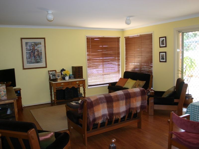 12 Montrose Avenue, Strathalbyn SA 5255