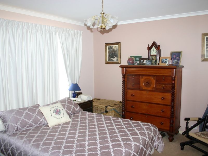 12 Montrose Avenue, Strathalbyn SA 5255