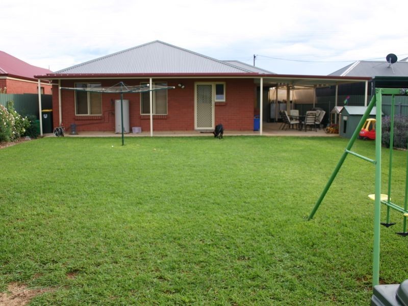17 Hooper Road, Strathalbyn SA 5255