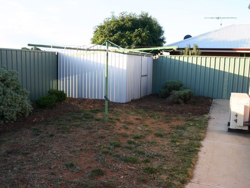 17 Manse Road, Strathalbyn SA 5255