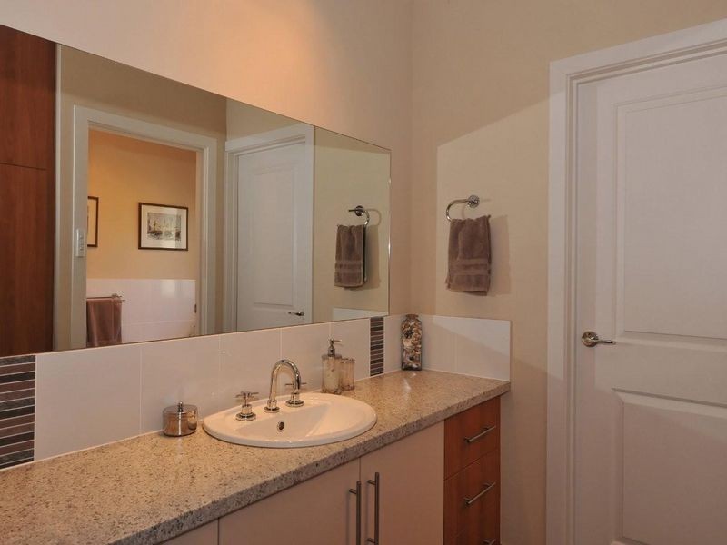 2A Love Avenue, Strathalbyn SA 5255