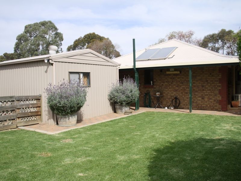 21 Kennedy Crescent, Strathalbyn SA 5255