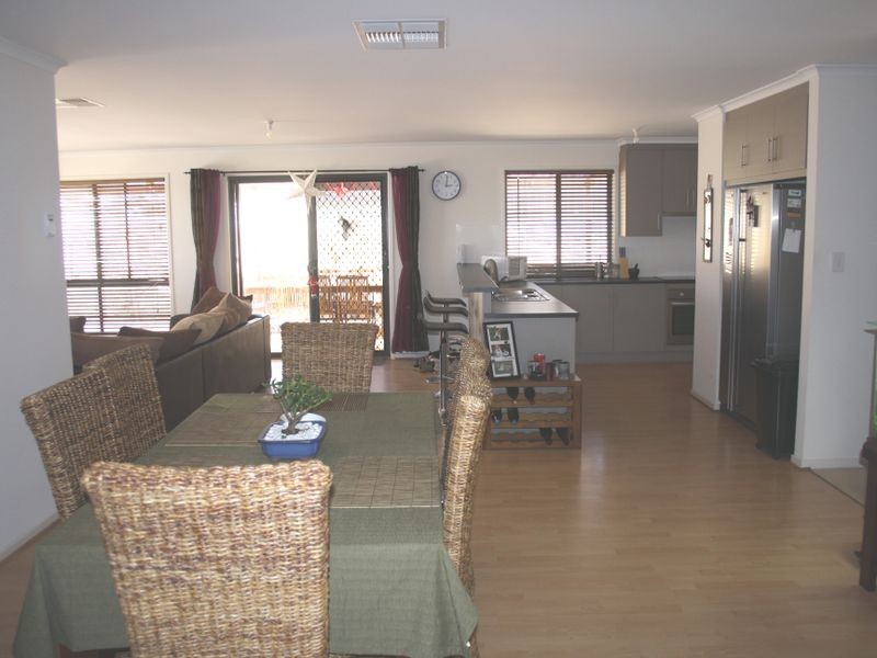 15 Field Drive, Strathalbyn SA 5255