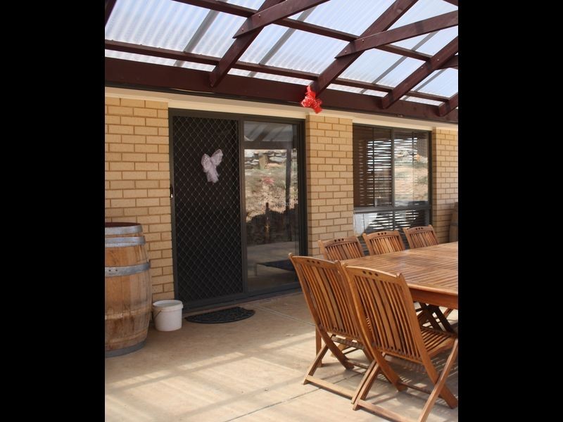 15 Field Drive, Strathalbyn SA 5255