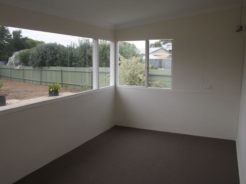 18 Parker Avenue, Strathalbyn SA 5255