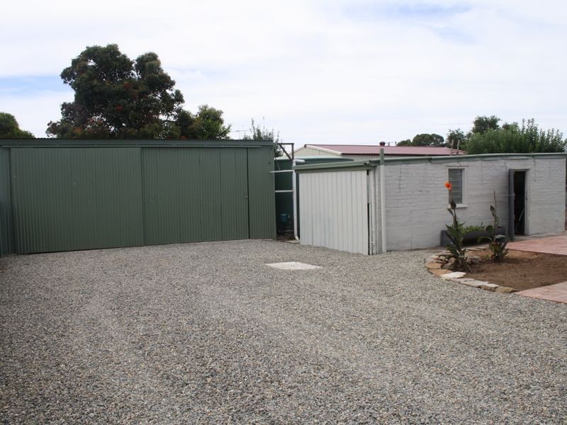 18 Parker Avenue, Strathalbyn SA 5255