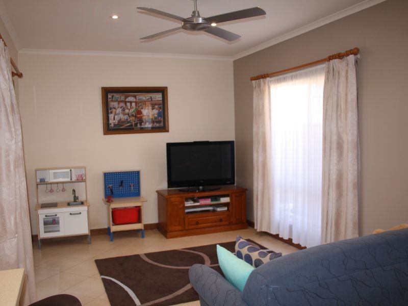 59 Strathmont Drive, Strathalbyn SA 5255