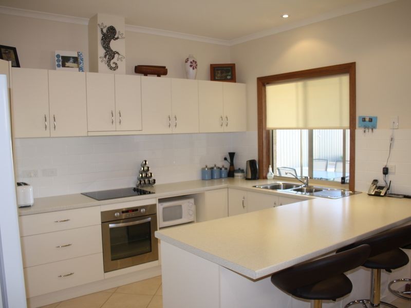 59 Strathmont Drive, Strathalbyn SA 5255