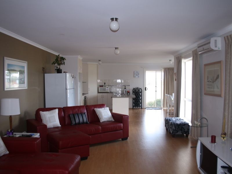 17 Marion Street, Milang SA 5256