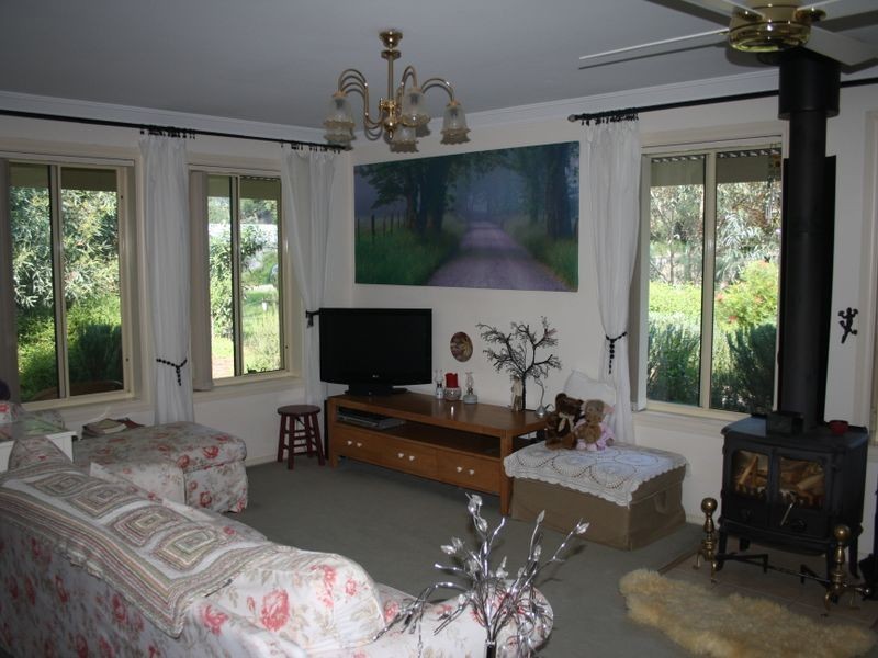 4 Stoddart St, Strathalbyn SA 5255