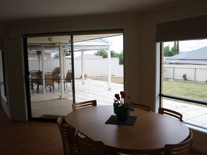 17 Blue Court, Strathalbyn SA 5255
