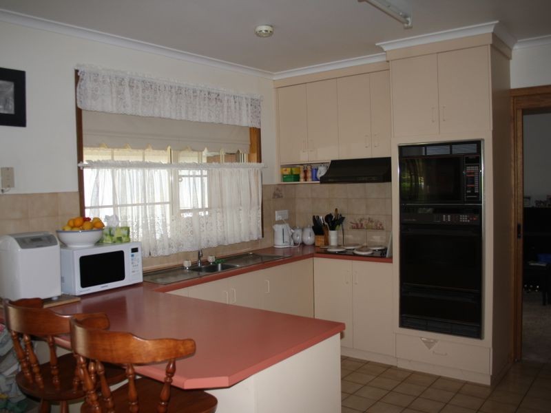 29 West Tce, Strathalbyn SA 5255