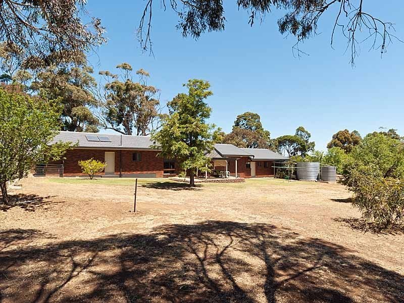 9 Avenue Road, Strathalbyn SA 5255