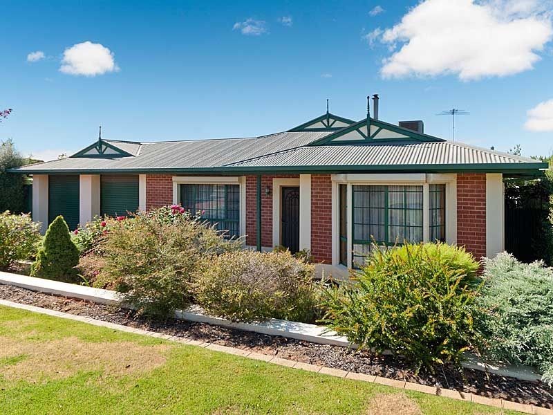 17 Gollan Ave, Strathalbyn SA 5255