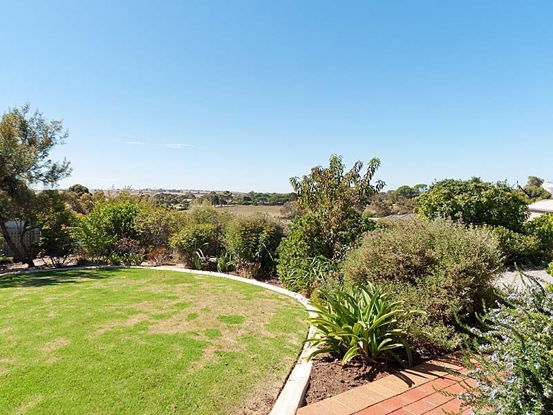 17 Gollan Ave, Strathalbyn SA 5255