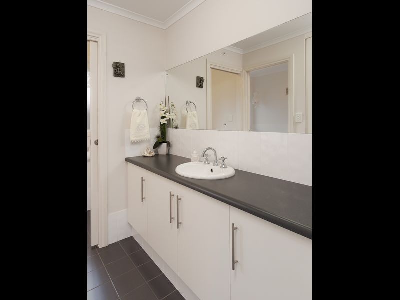 7 Strathoak Crescent, Strathalbyn SA 5255