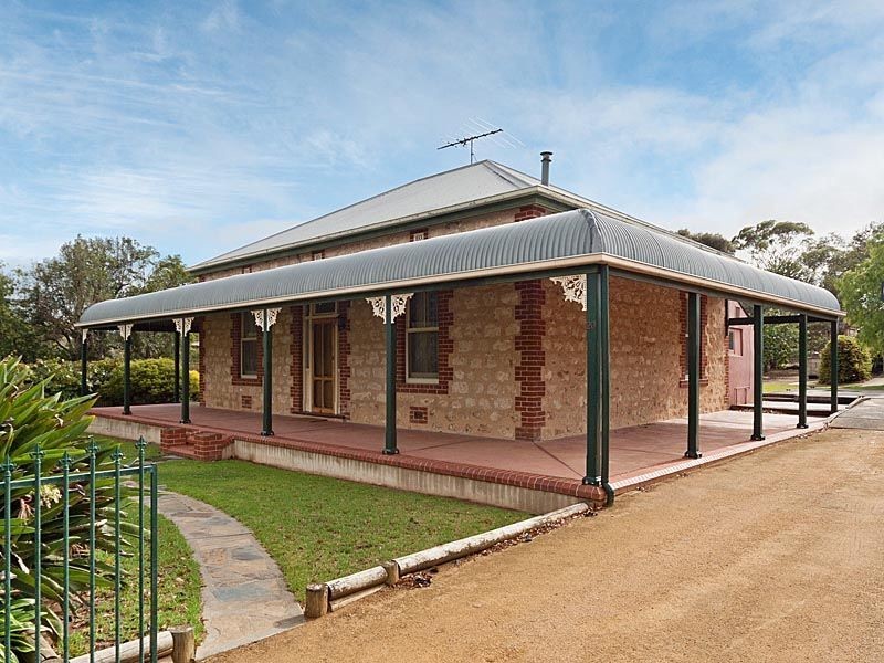 20 East Tce, Strathalbyn SA 5255