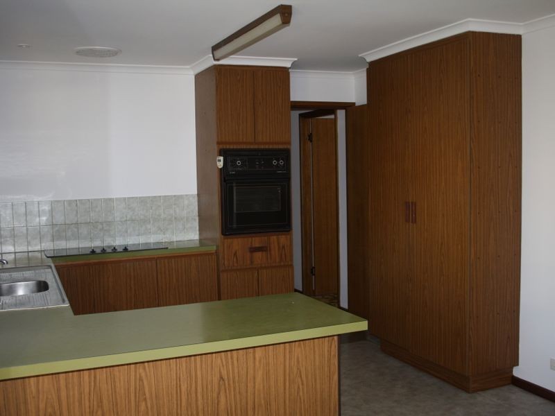 4 Fairfield Drive, Strathalbyn SA 5255