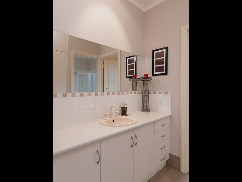 20 Kennedy Crescent, Strathalbyn SA 5255