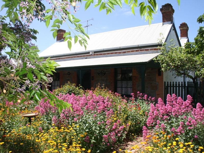 16 Murray Street, Strathalbyn SA 5255