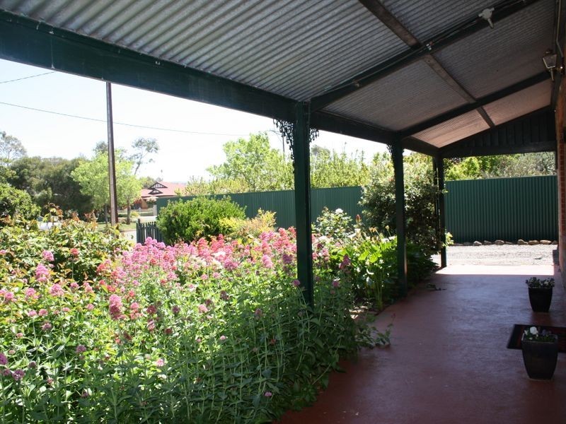 16 Murray Street, Strathalbyn SA 5255