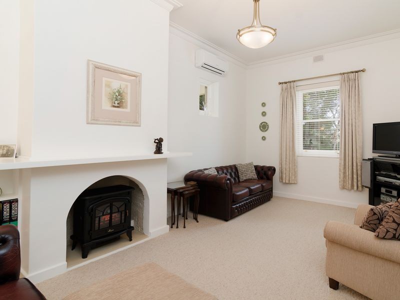 1 Angas Place, Strathalbyn SA 5255