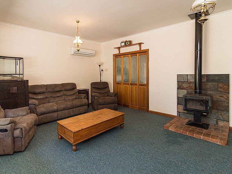 40 Parker Avenue, Strathalbyn SA 5255