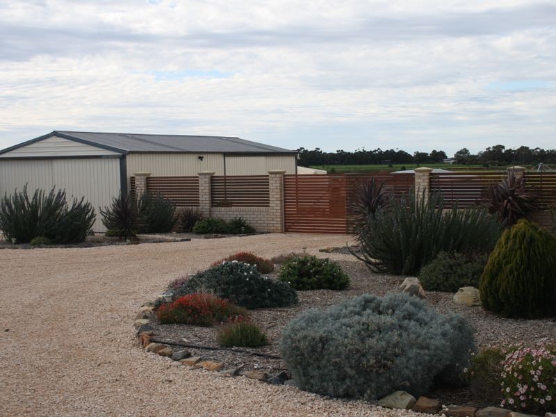74 Lockaba Drive, Strathalbyn SA 5255