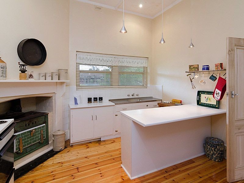 8 Langhorne Creek Road, Strathalbyn SA 5255