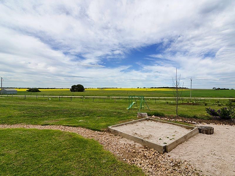 68 Lockaba Drive, Strathalbyn SA 5255